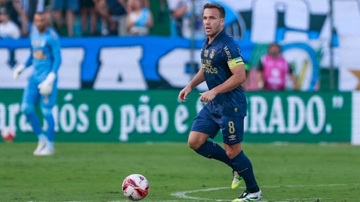 Arthur é peça-chave no time do Grêmio na temporada Arthur é peça-chave no time do Grêmio na temporada