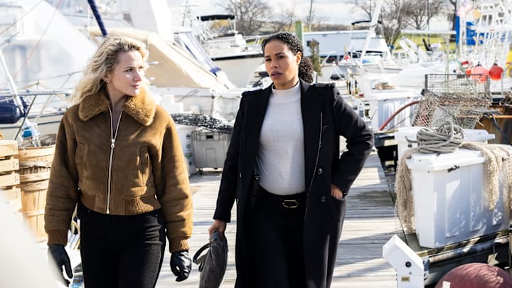 “Above & Beyond” – When a mysterious deal goes south, leaving behind multiple bodies, the Fugitive Task Force heads to Virginia to put the pieces together with the help of a familiar face and new addition to the team, Special Agent Nina Chase (new series regular Shantel VanSanten). Also, Remy continues to grapple with the aftermath of connecting with his long-lost nephew, on the fifth season premiere of FBI: MOST WANTED, Tuesday, Feb. 13 (10:00-11:00 PM, ET/PT) on the CBS Television Network,