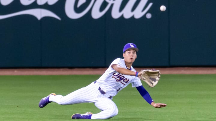 Derek Curiel 6, LSU Tigers take on Louisianas Ragin Cajuns at Alex Box Stadium in Baton Rouge, LA. Tuesday, March 25, 2025.