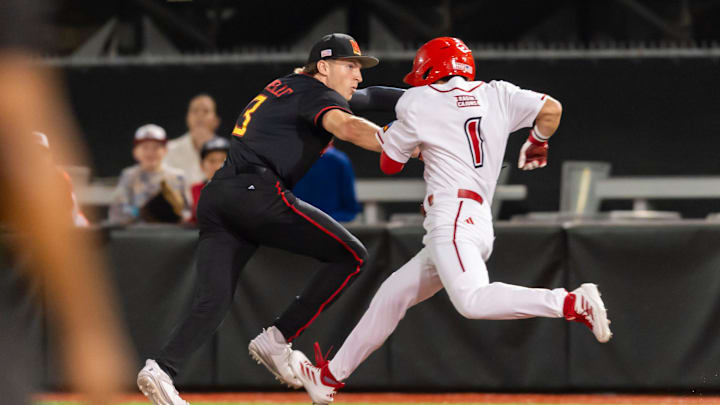 Maddox Mandino 1, Louisianas Ragin Cajuns baseball take on Maryland. Maddox Mandino 1, Louisianas Ragin Cajuns baseball take on Maryland.