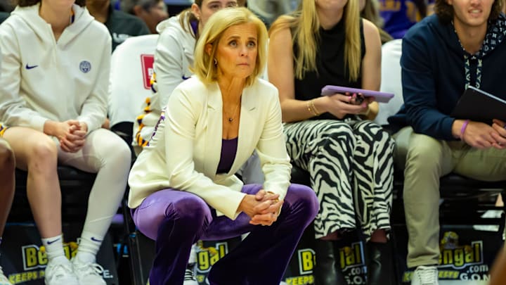 Tigers head coach Kim Mulkey, LSU Tigers Women’s Basketball take on the Florida Gators in Baton Rouge, LA. Monday, Jan. 26, 2026.