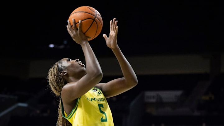 Oregon forward Amina Muhammad goes up for a shot as the Oregon Ducks host the Auburn Tigers Wednesday, Nov. 20, 2024 at Matthew Knight Arena in Eugene, Ore.