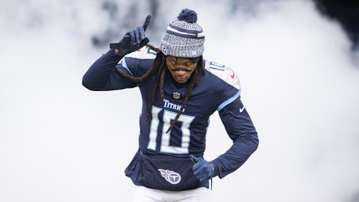Jan 7, 2024; Nashville, Tennessee, USA; Tennessee Titans wide receiver DeAndre Hopkins (10) takes the field against the Jacksonville Jaguars during the first half at Nissan Stadium. Jan 7, 2024; Nashville, Tennessee, USA; Tennessee Titans wide receiver DeAndre Hopkins (10) takes the field against the Jacksonville Jaguars during the first half at Nissan Stadium.