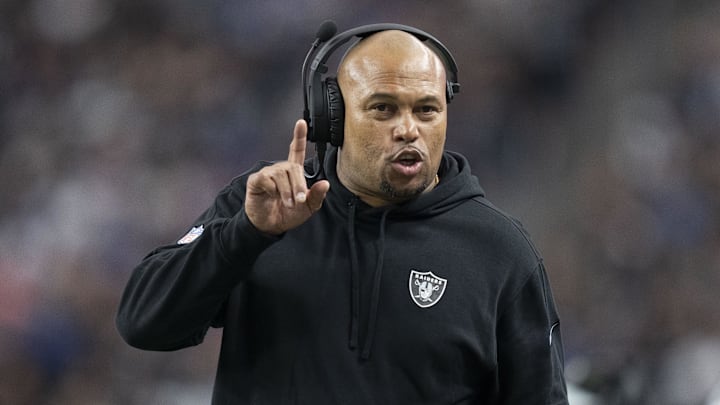 November 5, 2023; Paradise, Nevada, USA; Las Vegas Raiders interim head coach Antonio Pierce signals against the New York Giants during the second quarter at Allegiant Stadium. Mandatory Credit: Kyle Terada-USA TODAY Sports November 5, 2023; Paradise, Nevada, USA; Las Vegas Raiders interim head coach Antonio Pierce signals against the New York Giants during the second quarter at Allegiant Stadium. Mandatory Credit: Kyle Terada-USA TODAY Sports