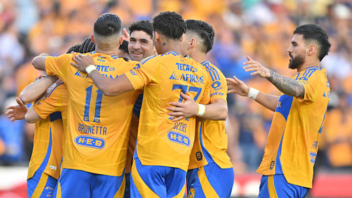 Tigres UANL v Santos Laguna - Torneo Clausura 2025 Liga MX