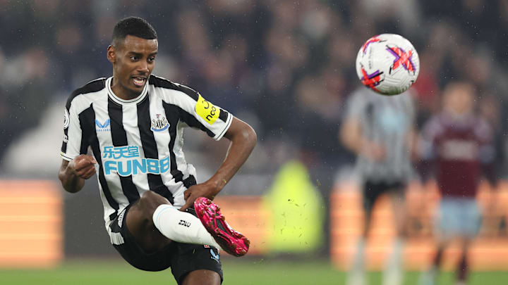 Alexander Isak a profité de la bévue de Fabianski pour enfoncer West Ham 