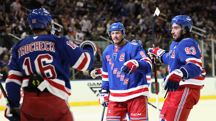 New York Islanders v New York Rangers
