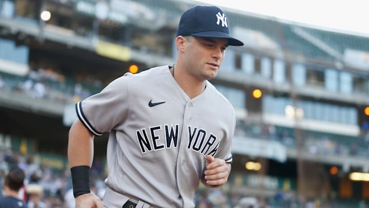 Andrew Benintendi será evaluado por especialistas este lunes