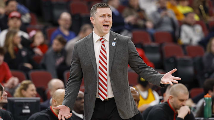 Mar 12, 2026; Chicago, IL, USA; Ohio State Buckeyes head coach Jake Diebler directs his team against the Iowa Hawkeyes during the first half at United Center. Mandatory Credit: Kamil Krzaczynski-Imagn Images