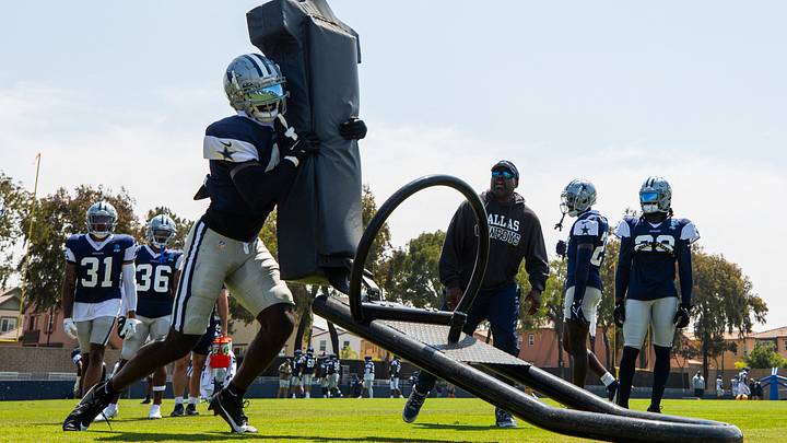 Dallas Cowboys safety Markquese Bell (41) hits a blocking sled during training camp at the Marriott Residence Inn-River Ridge playing fields. Mandatory Credit: Jason Parkhurst-USA TODAY Sports Dallas Cowboys safety Markquese Bell (41) hits a blocking sled during training camp at the Marriott Residence Inn-River Ridge playing fields. Mandatory Credit: Jason Parkhurst-USA TODAY Sports