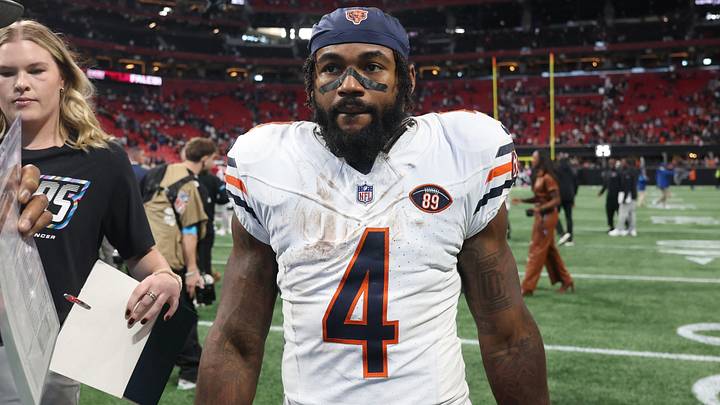Chicago Bears running back D'Andre Swift (4) walks off the field after the game against the Atlanta Falcons at Mercedes-Benz Stadium. Mandatory Credit: Brett Davis-Imagn Images Chicago Bears running back D'Andre Swift (4) walks off the field after the game against the Atlanta Falcons at Mercedes-Benz Stadium. Mandatory Credit: Brett Davis-Imagn Images