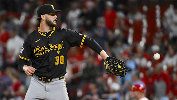 May 6, 2025; St. Louis, Missouri, USA;  Pittsburgh Pirates starting pitcher Paul Skenes (30) receives a new base ball after giving up a two run double to St. Louis Cardinals first baseman Alec Burleson (not pictured) during the sixth inning at Busch Stadium. Mandatory Credit: Jeff Curry-Imagn Images