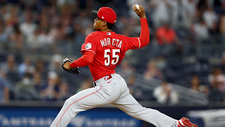 Cincinnati Reds pitcher Dauri Moreta.