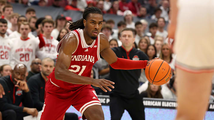 Indiana Hoosiers forward Mackenzie Mgbako (21) dribbles the ball during the first half against the Ohio State Buckeyes at Value City Arena. Indiana Hoosiers forward Mackenzie Mgbako (21) dribbles the ball during the first half against the Ohio State Buckeyes at Value City Arena.