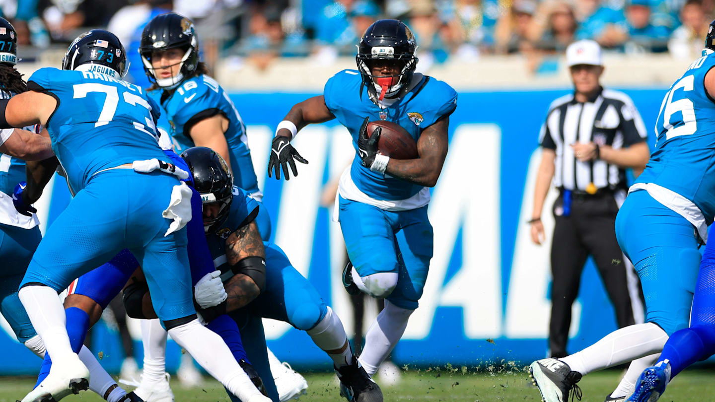 Bears Reportedly Linked to a Surprising (and Questionable) Name in Free Agency