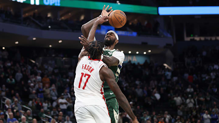 Houston Rockets v Milwaukee Bucks
