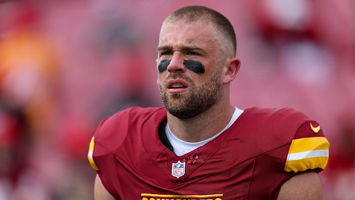 Sep 8, 2024; Tampa, Florida, USA; Washington Commanders tight end Zach Ertz (86) warms up before a game against the Tampa Bay Buccaneers at Raymond James Stadium. Mandatory Credit: Nathan Ray Seebeck-Imagn Images Sep 8, 2024; Tampa, Florida, USA; Washington Commanders tight end Zach Ertz (86) warms up before a game against the Tampa Bay Buccaneers at Raymond James Stadium. Mandatory Credit: Nathan Ray Seebeck-Imagn Images