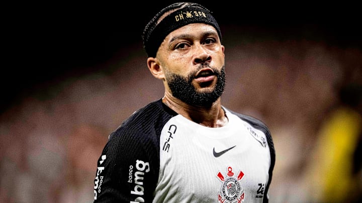 Memphis Depay é o 10 do Timão