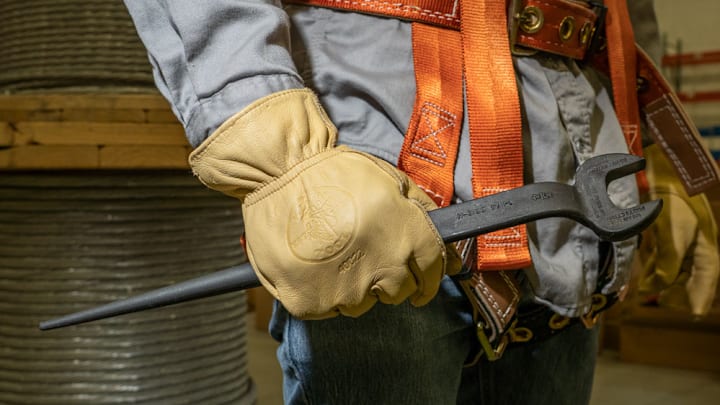 The spud wrench can pull double duty.