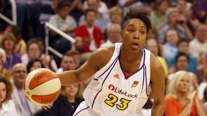 Oct 1, 2009; Phoenix, AZ, USA; Phoenix Mercury guard Cappie Pondexter (23) against the Indiana Fever in the first quarter at US Airways Center. Mandatory Credit: Rick Scuteri-Imagn Images