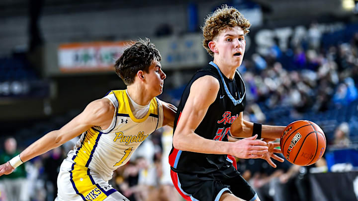 Puyallup and Lawson Looker, left, advanced past West Valley of Yakima to reach first WIAA championship game since 1971.