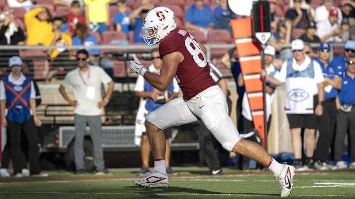 Sep 27, 2025; Stanford, California, USA; Stanford Cardinal tight end Sam Roush (86) runs for a touchdown during the second quarter against the San Jose State Spartans at Stanford Stadium. Mandatory Credit: Stan Szeto-Imagn Images Sep 27, 2025; Stanford, California, USA; Stanford Cardinal tight end Sam Roush (86) runs for a touchdown during the second quarter against the San Jose State Spartans at Stanford Stadium. Mandatory Credit: Stan Szeto-Imagn Images
