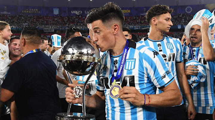 Cruz Azul estaría interesado en el central argentino Agustín García Basso del Racing Avellaneda, siempre y cuando no cierre a Chiquete Orozco de Chivas.