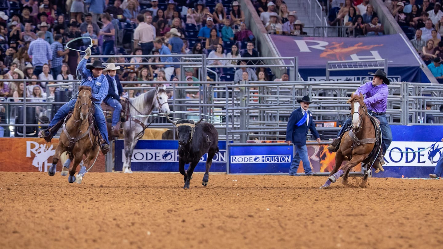 Winding Journey Lands Korbin Rice, Cooper Freeman Atop the Team Roping Leaderboard