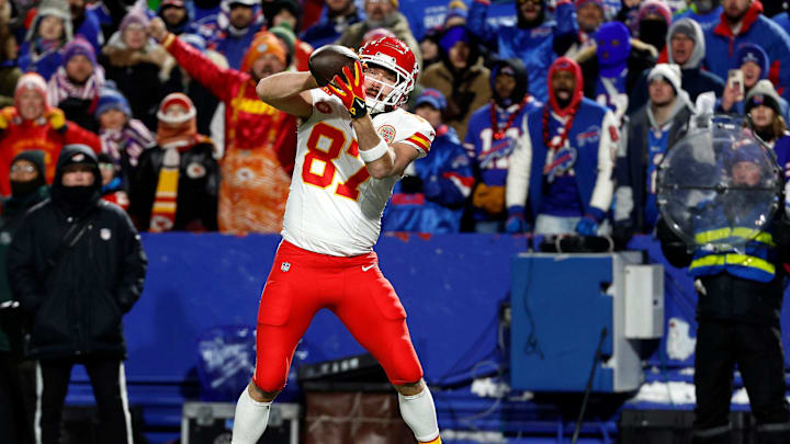 Travis Kelce helped feed 25,000 children in the Kansas City area this week