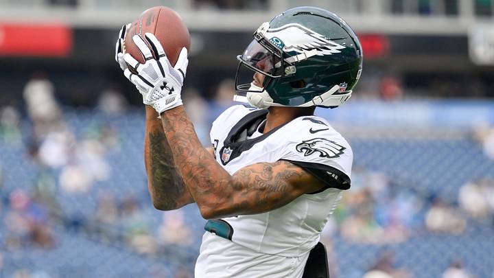 Philadelphia Eagles wide receiver DeVonta Smith (6) makes a catch during pre-game warmups against the Tennessee Titans at Nissan Stadium. Mandatory Credit: Steve Roberts-Imagn Images Philadelphia Eagles wide receiver DeVonta Smith (6) makes a catch during pre-game warmups against the Tennessee Titans at Nissan Stadium. Mandatory Credit: Steve Roberts-Imagn Images