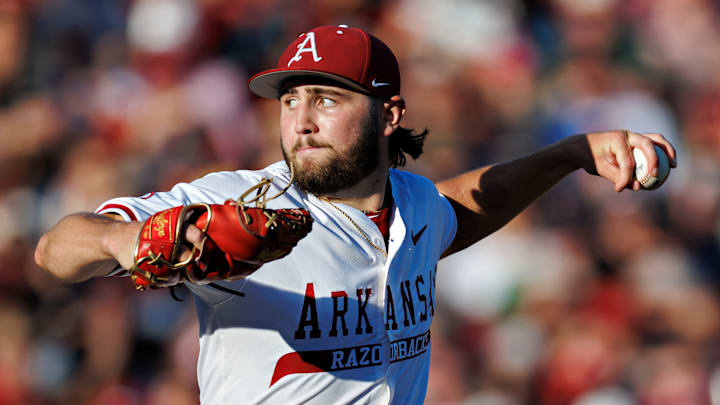 Texas v Arkansas: Game One