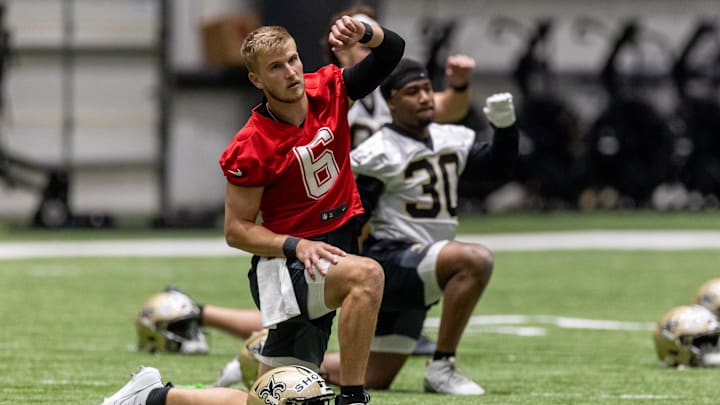 May 10, 2025; New Orleans, LA, USA; New Orleans Saints quarterback Tyler Shough (6) during rookie minicamp at Ochsner Sports Performance Center. Mandatory Credit: Stephen Lew-Imagn Images May 10, 2025; New Orleans, LA, USA; New Orleans Saints quarterback Tyler Shough (6) during rookie minicamp at Ochsner Sports Performance Center. Mandatory Credit: Stephen Lew-Imagn Images