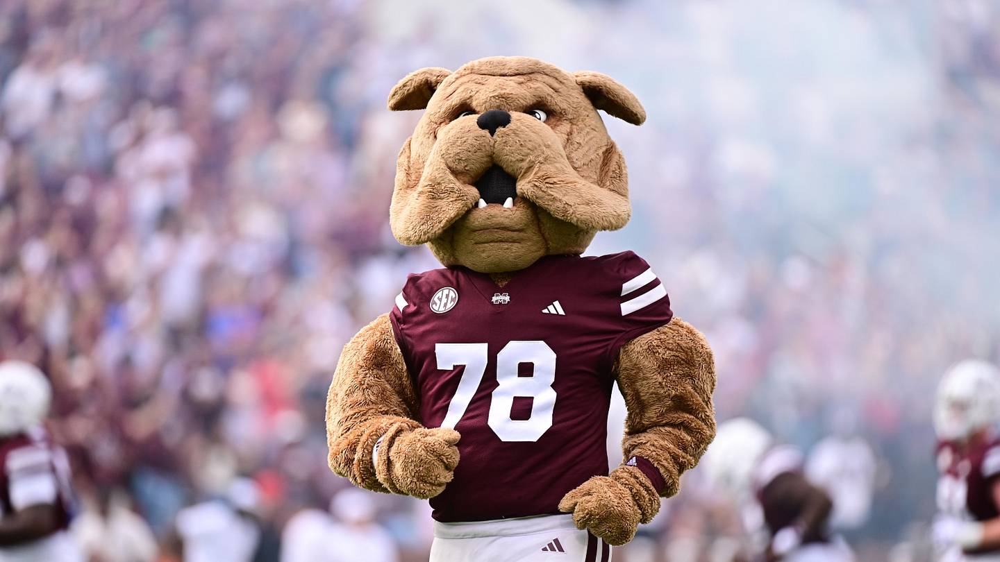 Mississippi State Bulldogs predicted to land top QB target in 2026 ...
