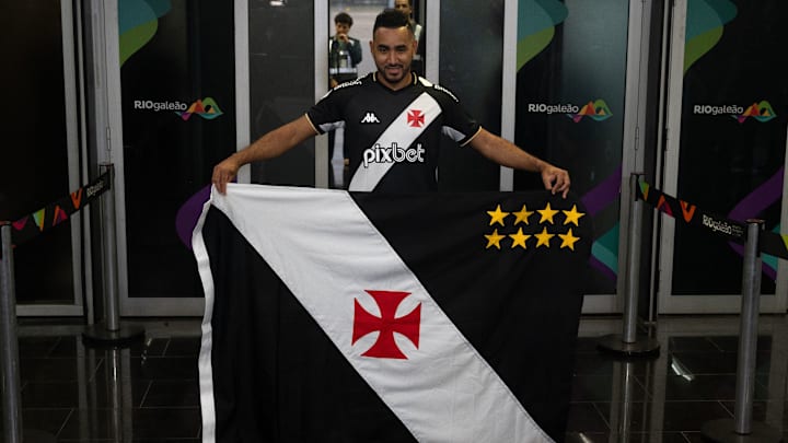 Payet chegou no Rio para ser reforço do Vasco da Gama