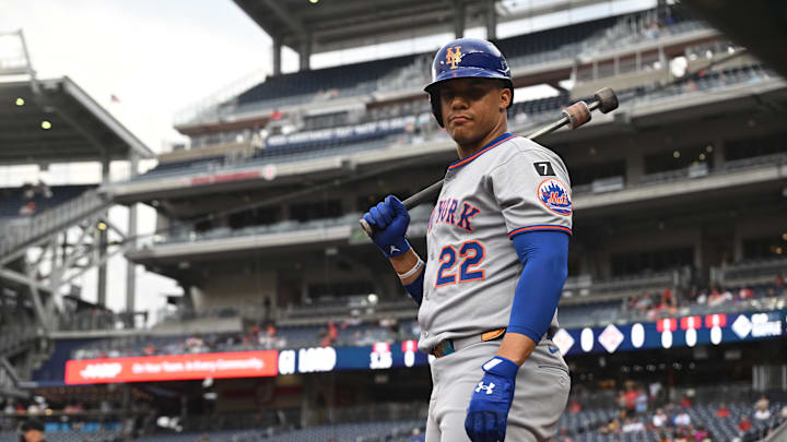 Aug 20, 2025; Washington, District of Columbia, USA; New York Mets right fielder Juan Soto (22) prepares for an at bat against the Washington Nationals during the first inning at Nationals Park. Mandatory Credit: Rafael Suanes-Imagn Images Aug 20, 2025; Washington, District of Columbia, USA; New York Mets right fielder Juan Soto (22) prepares for an at bat against the Washington Nationals during the first inning at Nationals Park. Mandatory Credit: Rafael Suanes-Imagn Images