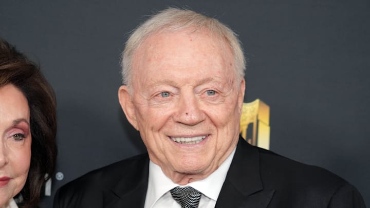 Jerry Jones on the red carpet before Super Bowl LIX NFL Honors at Saenger Theatre. 