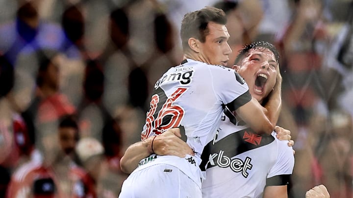 O Vasco vai estrear no Cariocão 2024 nesta quinta, 18.