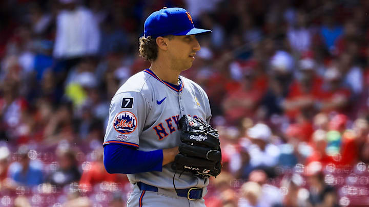 Sep 7, 2025; Cincinnati, Ohio, USA; New York Mets starting pitcher Brandon Sproat (40) prepares to pitch in the first inning against the Cincinnati Reds at Great American Ball Park. Mandatory Credit: Katie Stratman-Imagn Images Sep 7, 2025; Cincinnati, Ohio, USA; New York Mets starting pitcher Brandon Sproat (40) prepares to pitch in the first inning against the Cincinnati Reds at Great American Ball Park. Mandatory Credit: Katie Stratman-Imagn Images