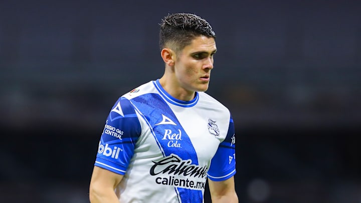 Israel Reyes está cerca de salir de Puebla