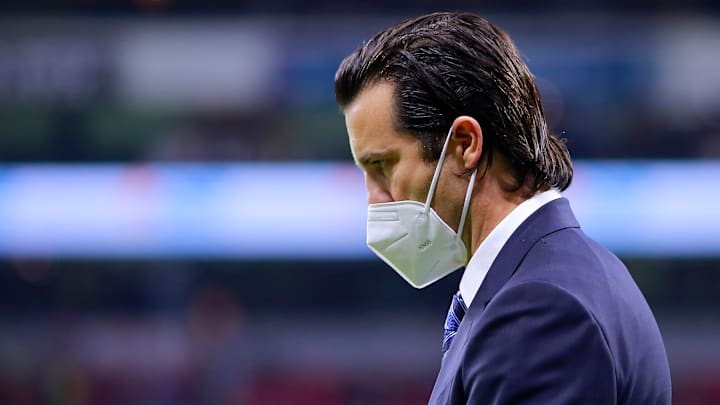 Santiago Solari seguirá al frente del América, pero todo puede pasar en el fútbol mexicano.