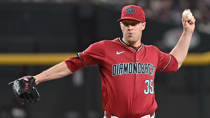 Apr 11, 2025; Phoenix, Arizona, USA; Arizona Diamondbacks pitcher Joe Mantiply (35) throws in the ninth inning against the Milwaukee Brewers at Chase Field. Mandatory Credit: Matt Kartozian-Imagn Images