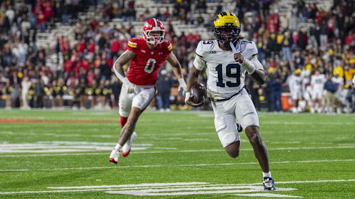 Michigan Wolverines quarterback Bryce Underwood
