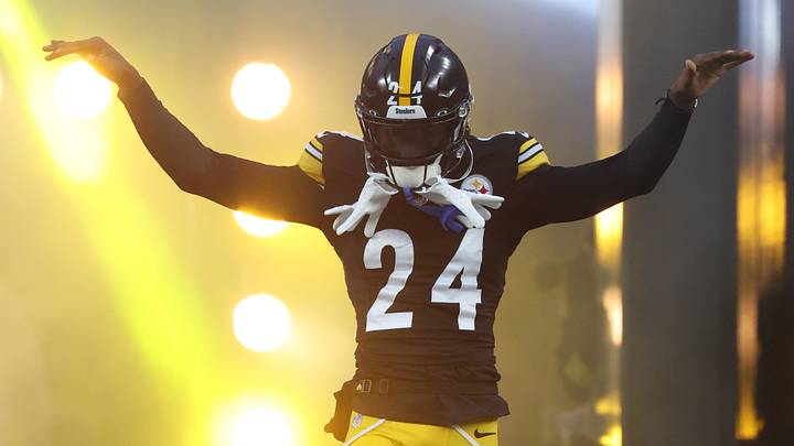 Pittsburgh Steelers cornerback Joey Porter Jr. takes the field against the Buffalo Bills at Acrisure Stadium. Pittsburgh Steelers cornerback Joey Porter Jr. takes the field against the Buffalo Bills at Acrisure Stadium.