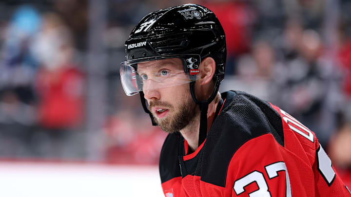 Justin Dowling, Vancouver Canucks v New Jersey Devils