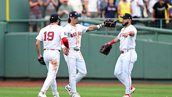 Jul 27, 2025; Boston, Massachusetts, USA; Boston Red Sox right fielder Roman Anthony (19) celebrates with left fielder Jarren Duran (16) and outfielder Wilyer Abreu (52) celebrate after a game against the Los Angeles Dodgers at Fenway Park. Mandatory Credit: Brian Fluharty-Imagn Images Jul 27, 2025; Boston, Massachusetts, USA; Boston Red Sox right fielder Roman Anthony (19) celebrates with left fielder Jarren Duran (16) and outfielder Wilyer Abreu (52) celebrate after a game against the Los Angeles Dodgers at Fenway Park. Mandatory Credit: Brian Fluharty-Imagn Images