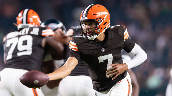 Aug 17, 2023; Philadelphia, Pennsylvania, USA; Cleveland Browns quarterback Kellen Mond (7) in Aug 17, 2023; Philadelphia, Pennsylvania, USA; Cleveland Browns quarterback Kellen Mond (7) in