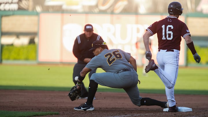 The Missouri State Bears took on the Mizzou Tigers at Hammons Field on Tuesday, April 26, 2022.

Tbaseball00515