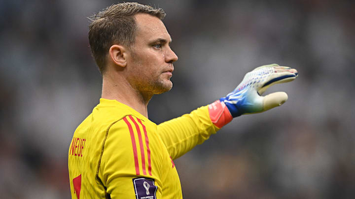 Manuel Neuer a vivement été critiqué par le Ballon d'Or 1990 Lothar Matthaüs Manuel Neuer a vivement été critiqué par le Ballon d'Or 1990 Lothar Matthaüs