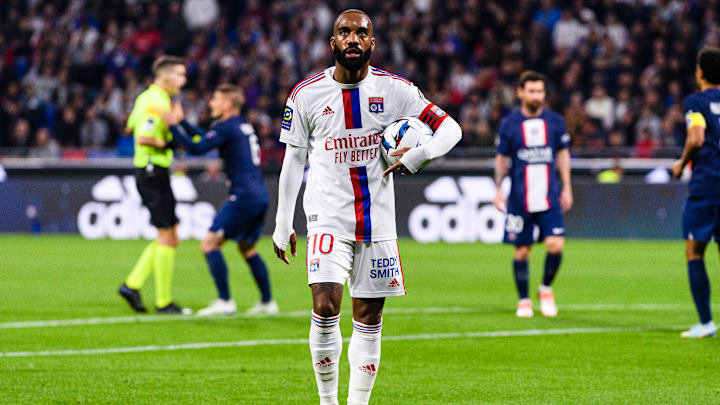 Lacazette va-t-il monter sur le podium des meilleurs buteurs de Ligue 1 ?