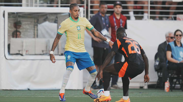 Raphinha fez um golaço contra a Colômbia na Copa América do ano passado